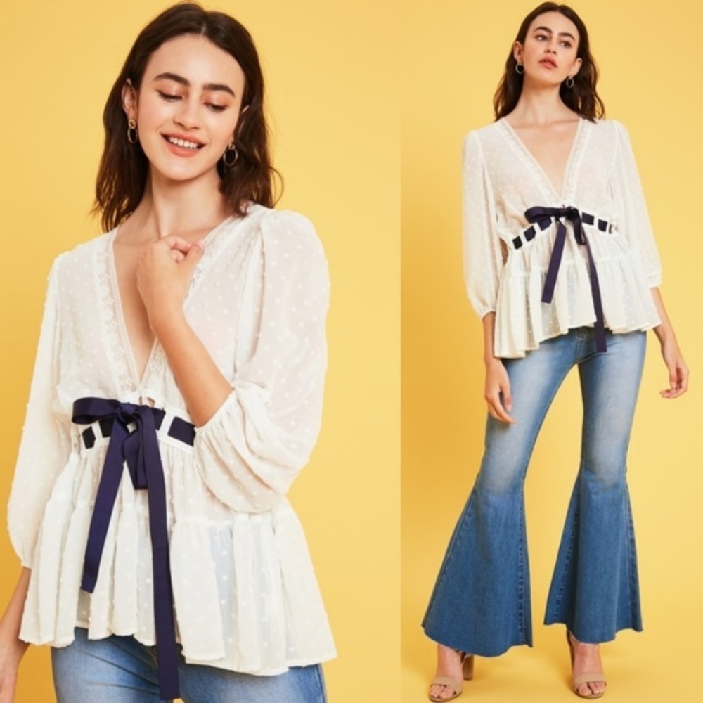 LAST ONE ☝️ Textured Chiffon Blouse w/Ribbon Accent